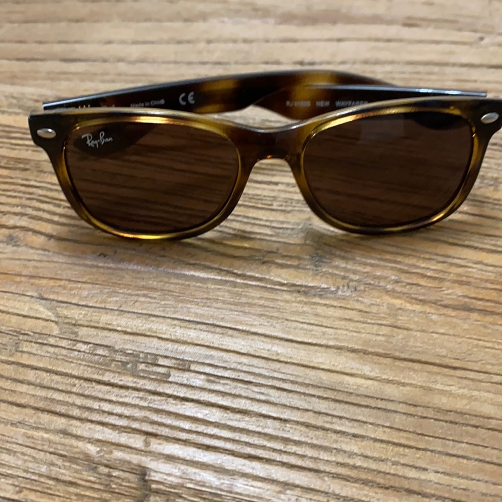 Kids Ray-Ban Wayfair sunglasses